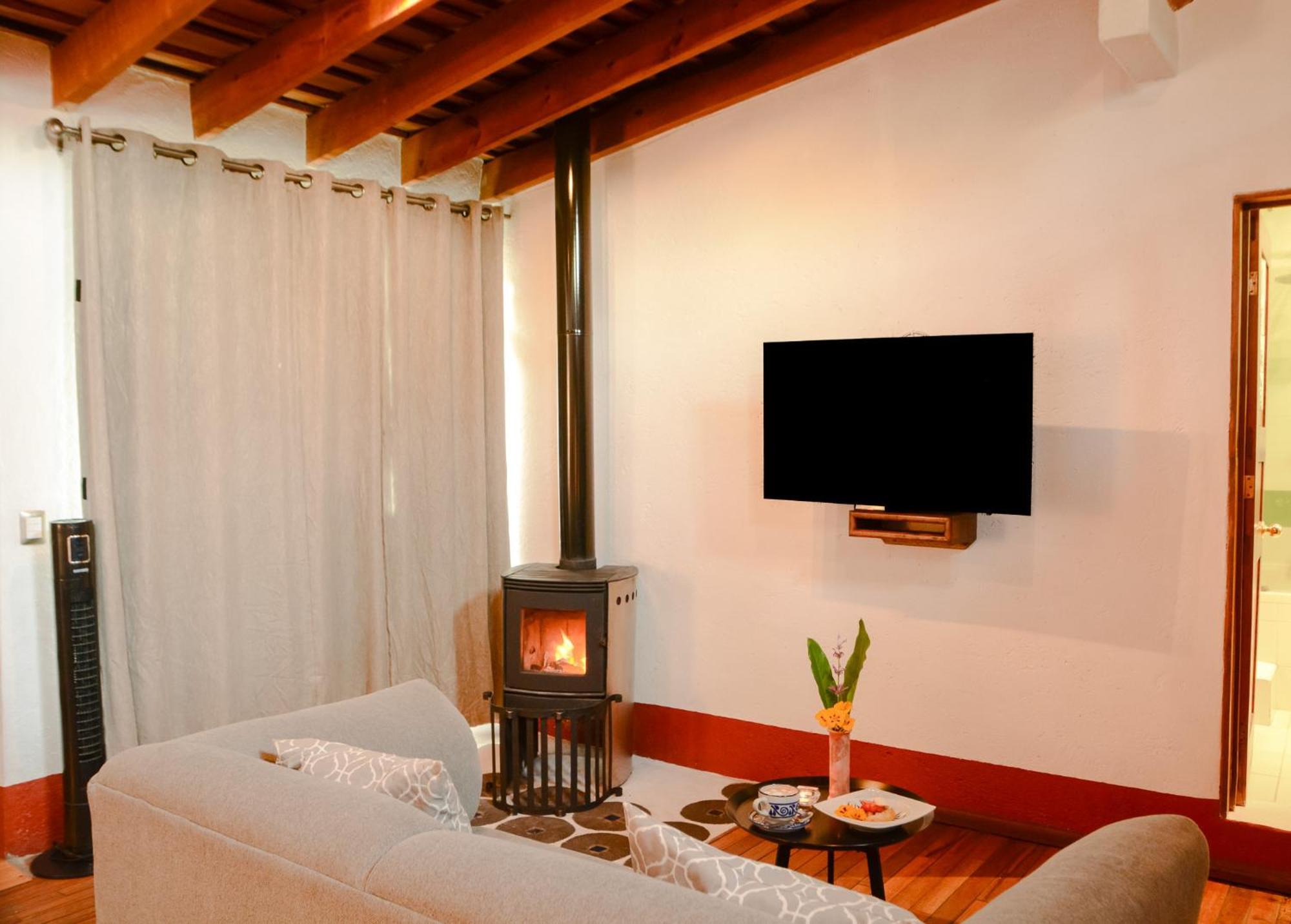 Hotel Mesón De Leyendas Valle de Bravo