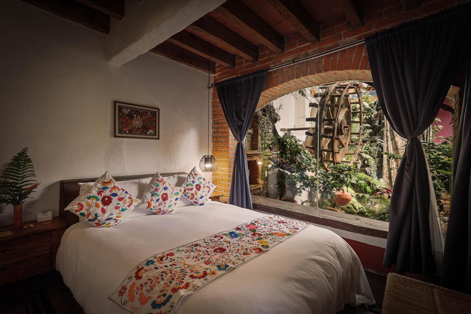 Mesón De Leyendas Hotel 5*
