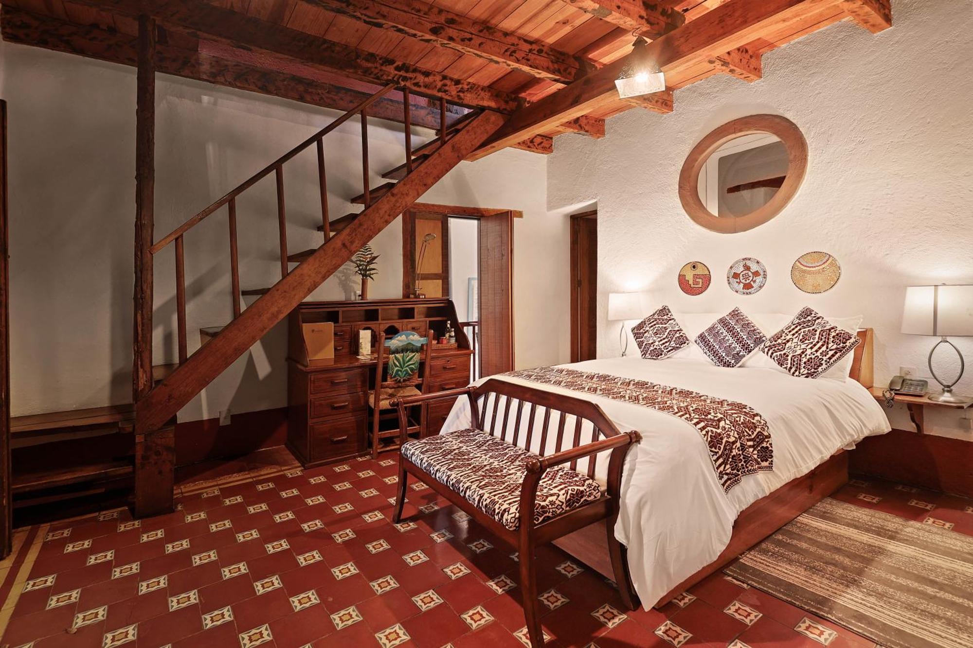 Mesón De Leyendas Hotel 5*