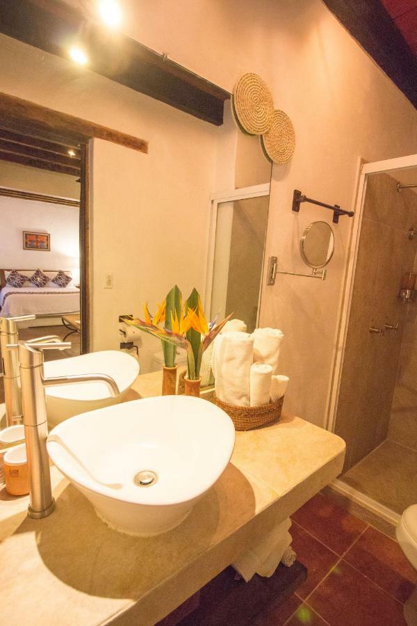 Hotel Meson De Leyendas Breakfast & Downtown 5*